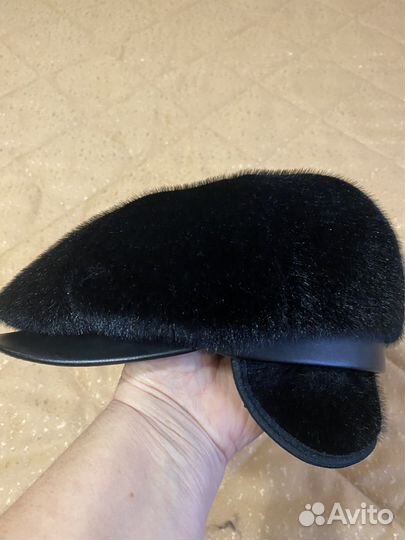 Меховая мужская кепка