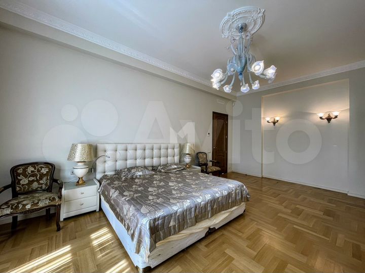 4-к. квартира, 115 м², 8/11 эт.