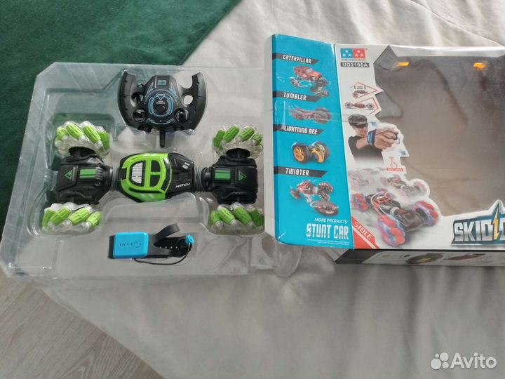 Машинка детская радиоуправляемая