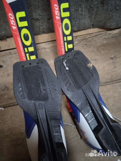 Беговые лыжи