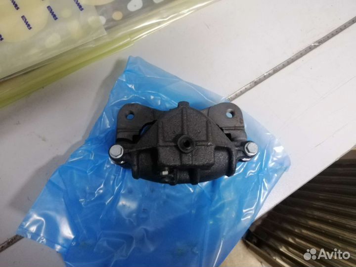 Скоба переднего тормоза (супорт) газ-3302,3110 (в