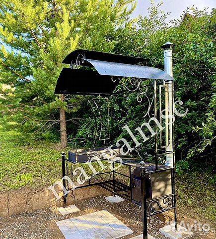 Мангал с крышей