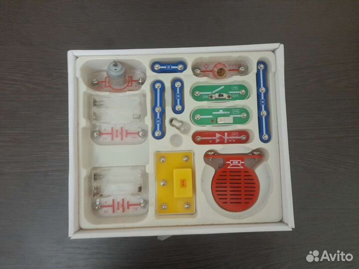 Конструктор знаток