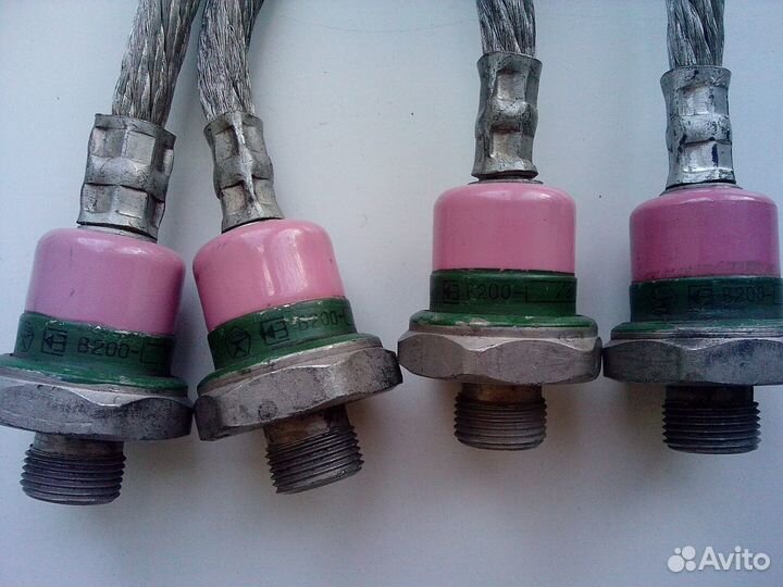 Силовой диод В200 (200 Ампер)