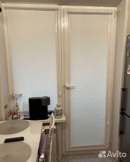 Жалюзи и рулонные шторы на окна