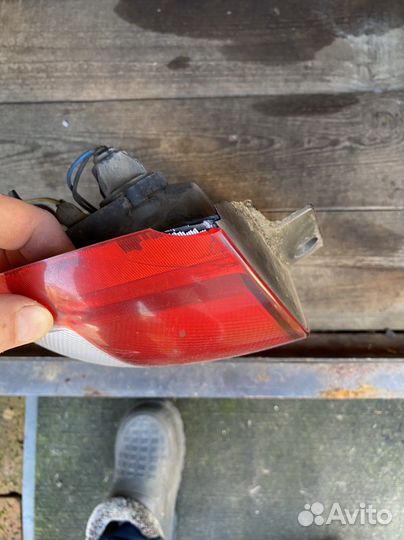 Фонарь задний левый