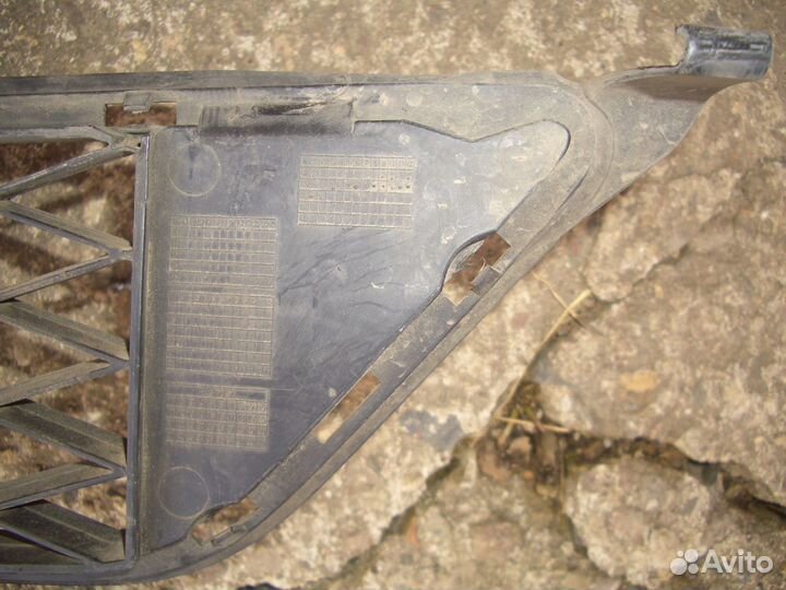 Решётка переднего бампера Мерседес W245 с07-11г