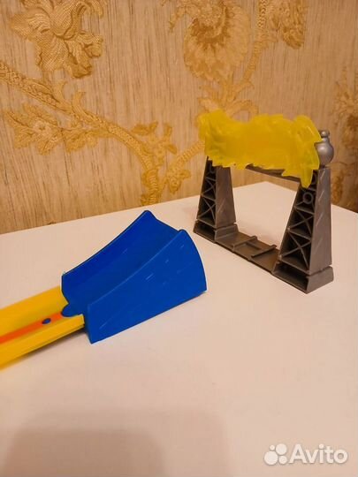 Трек Hot Wheels прыжок с пусковой установкой