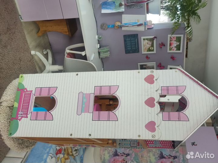 Кукольный домик с мебелью деревянный