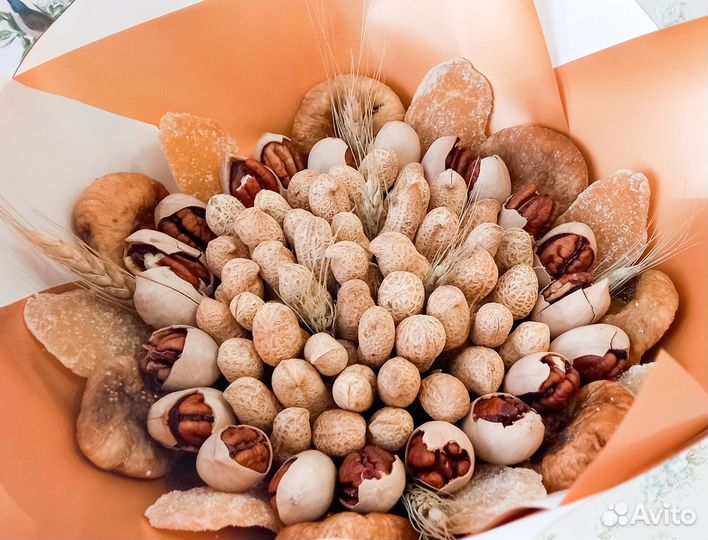 Букет из сухофруктов на подарок съедобный