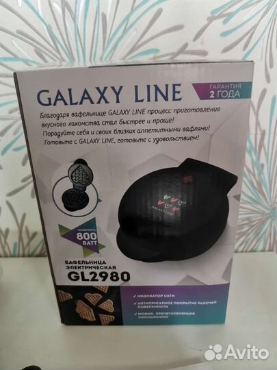 Электрическая вафельница новая