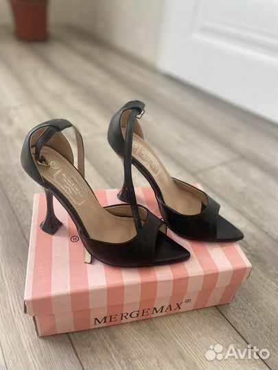 Босоножки женские 37 размер