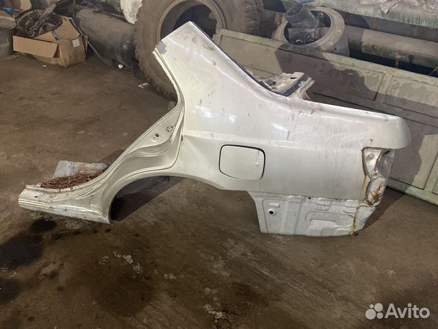 Крыло левое тойота Премио