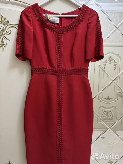 Оригинальное платье