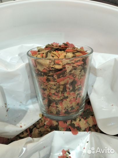 Корм для аквариумных рыбок, хлопья