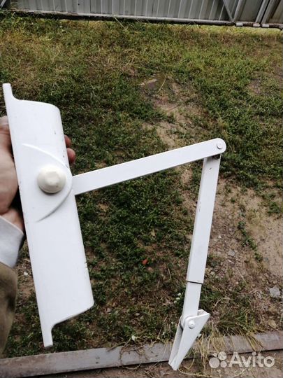 Доводчик дверной