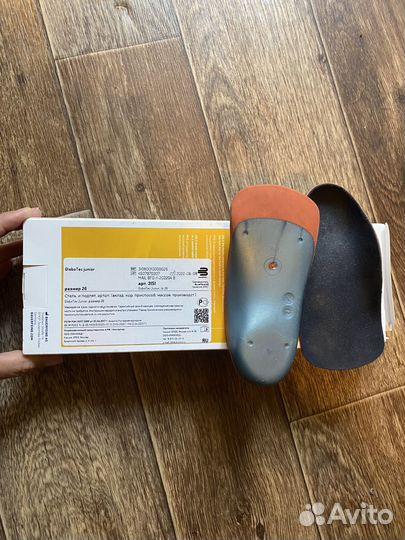 Стелька ортопедическая против заваливания стоп