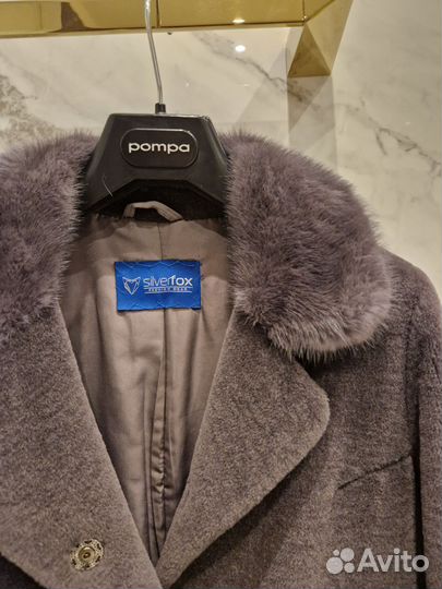 Меховое пальто Silverfox. Размер 44