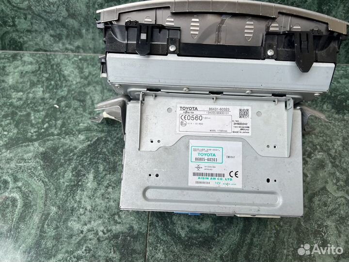 Монитор на lexus570