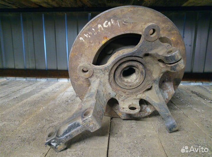 Кулак (цапфа) передний левый Chevrolet Lacetti