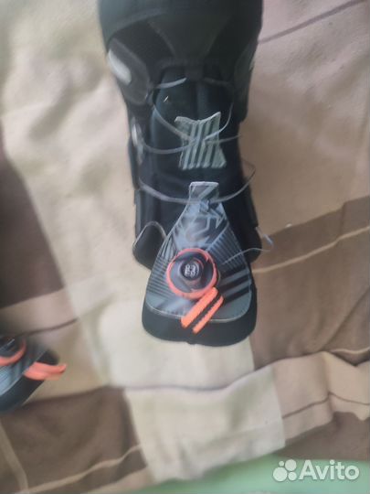 Коньки раздвижные.35-37