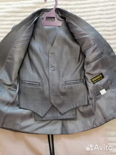 Костюм на мальчика тройка