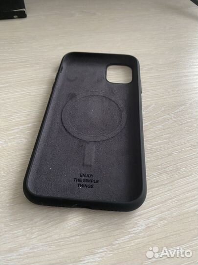 Чехол на iPhone 11 Commo