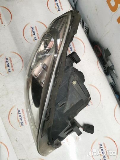 Фара галогеновая передняя правая Volvo V60 2.0