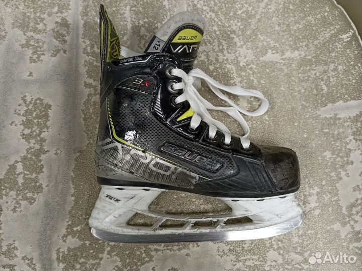 Хоккейные коньки bauer 3х YTH 12