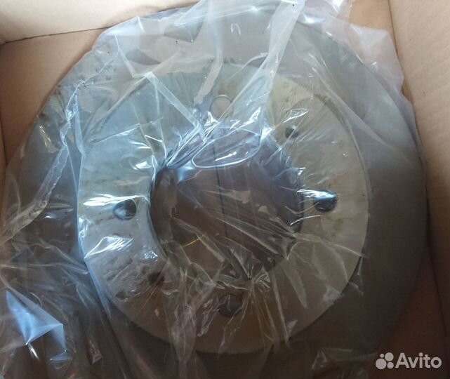 Диск тормозной Volvo 30872940 задний