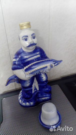 Штоф Рыбак с осетром, Астрахань, гжель