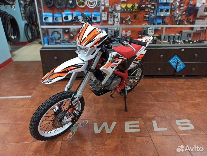 Питбайк Wels RT140 17\14 + шлем