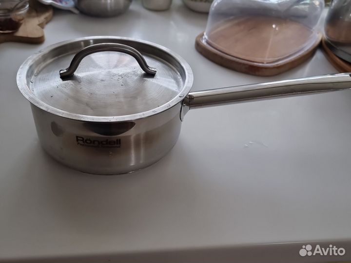 Ковш с крышкой из нержавейки