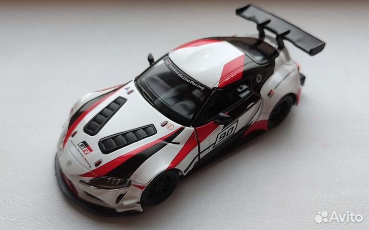 Модель автомобиля Toyota Supra GT Racing Concept