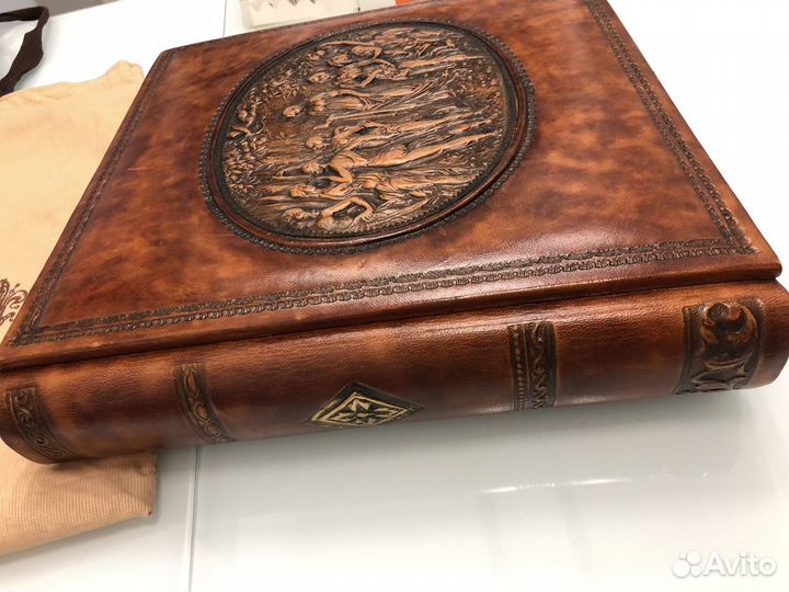 Альбом из кожи для фото