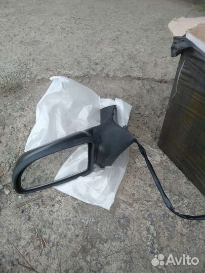 Левое зеркало на Daewoo Espero