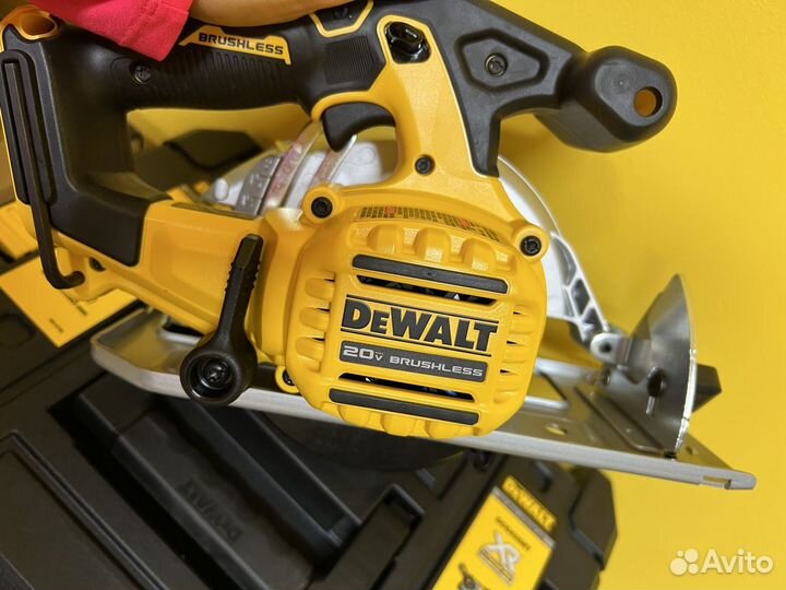 Циркулярная пила DeWalt DCS 566 оригинал Америка