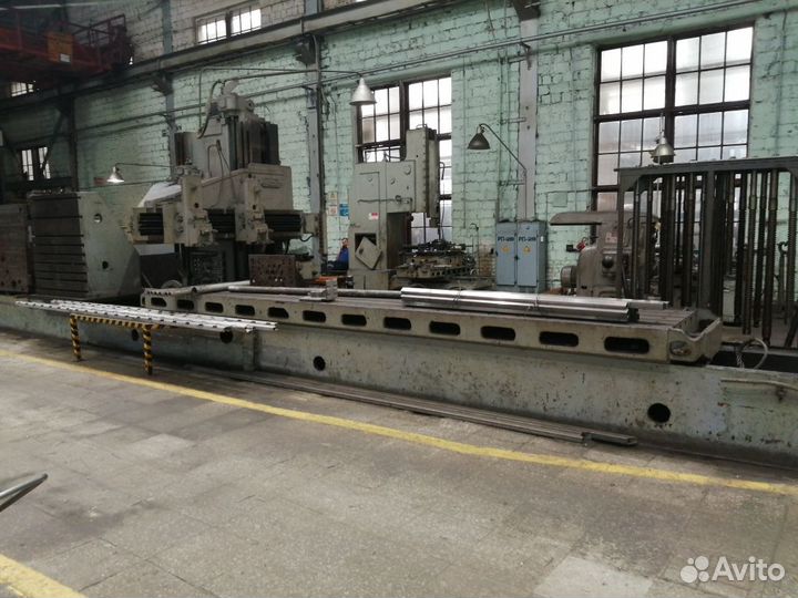 Станок продольно-строгальный 7142А