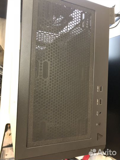 Корпус Xpg valor air