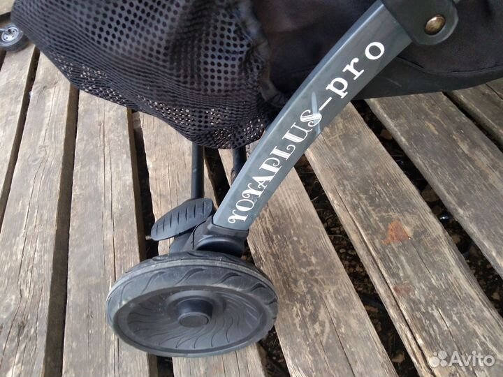 Прогулочная коляска трость