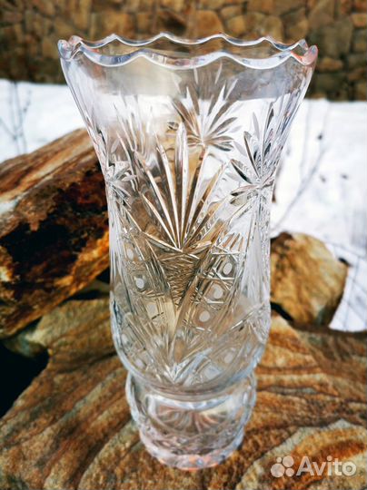 Ваза хрустальная
