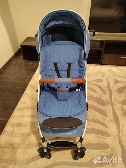 Коляска прогулочная Nouvita Giro