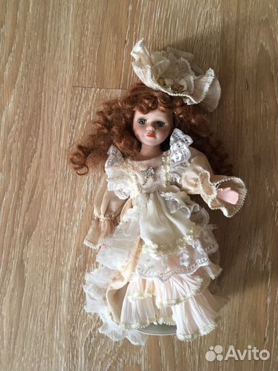 Куклы фарфоровые