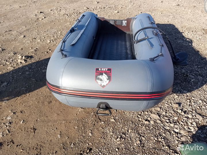 Продам лодку Хантер 330А