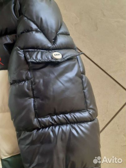 Пуховик Moncler
