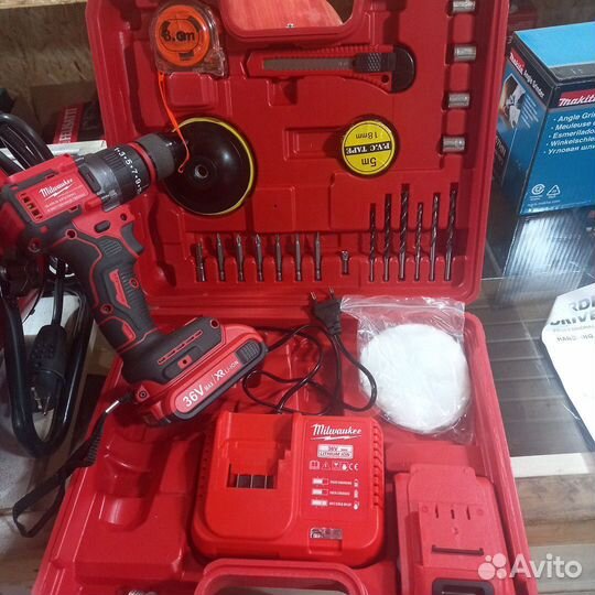 Шуруповерт Milwaukee 36