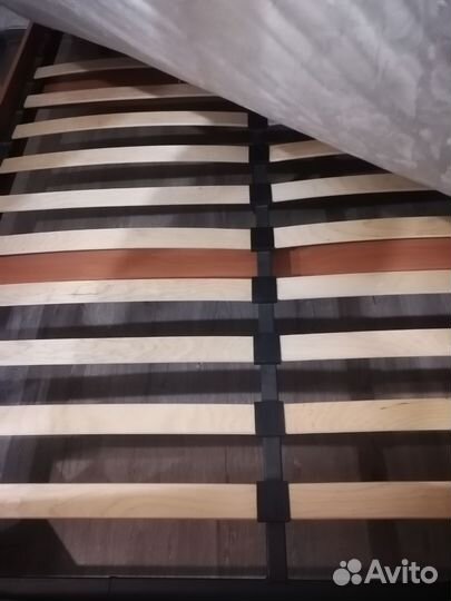 Кровать двухспальная 140 200 бу