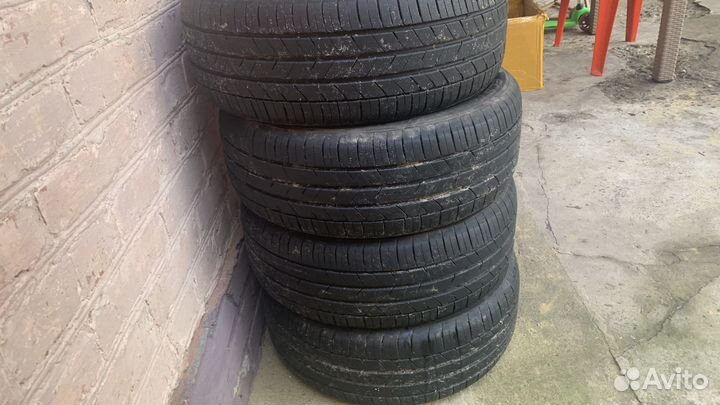 Kumho 822 Power Guard AT 195/50 R15