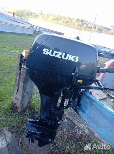 Лодочный мотор suzuki 15