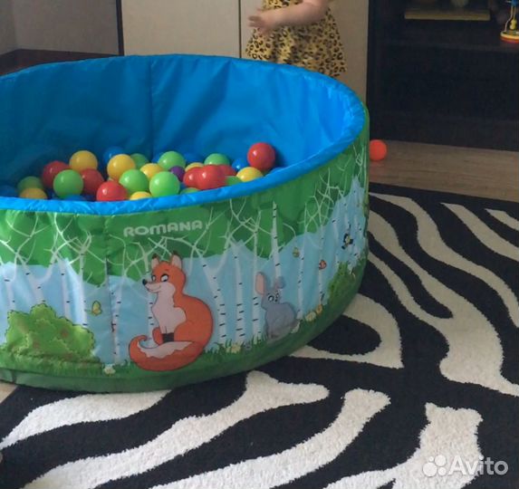 Бассейн с шариками